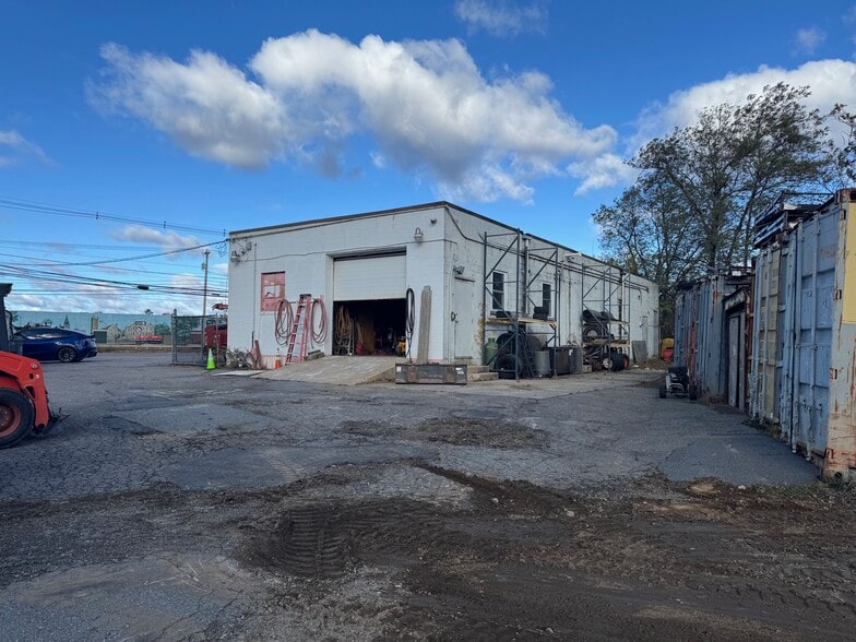 More Photos Of 924 Boston Providence Tpke, Norwood General Retail For Sale