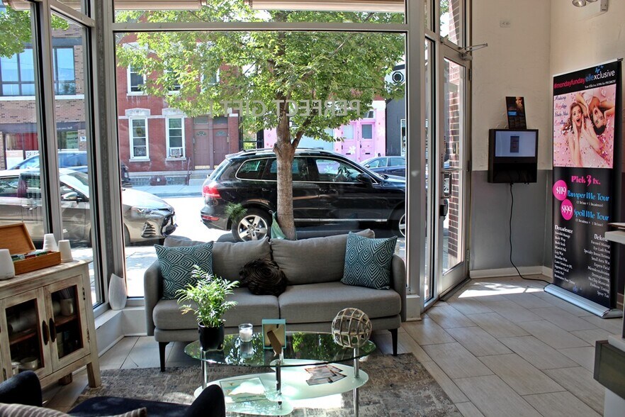 More Photos Of 1915-1917 N Damen Ave, Chicago Storefront For Sale