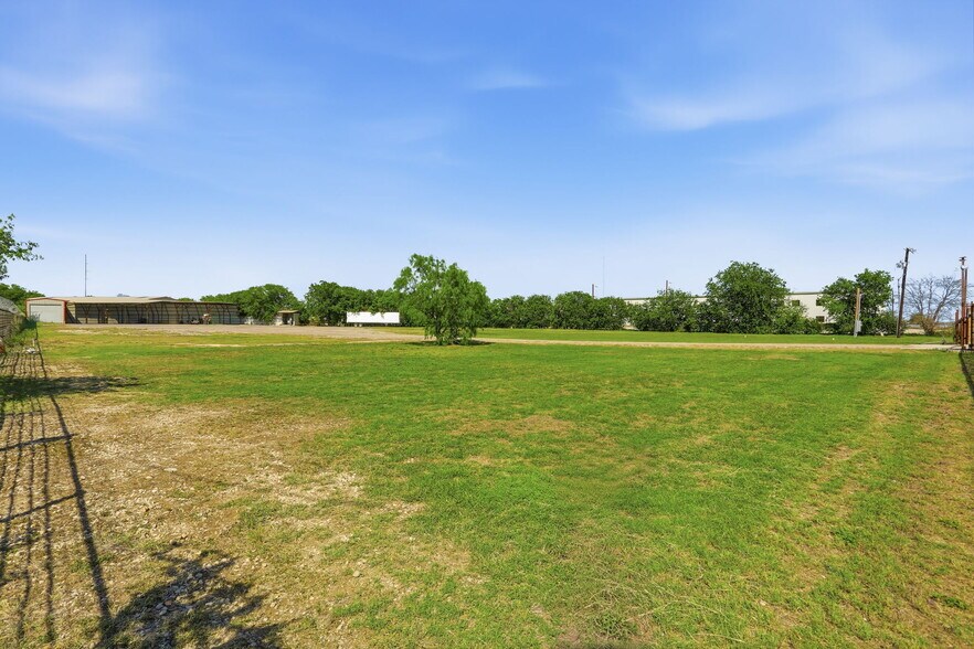 More Photos Of 2423 Walsh Rd, San Antonio Land For Sale