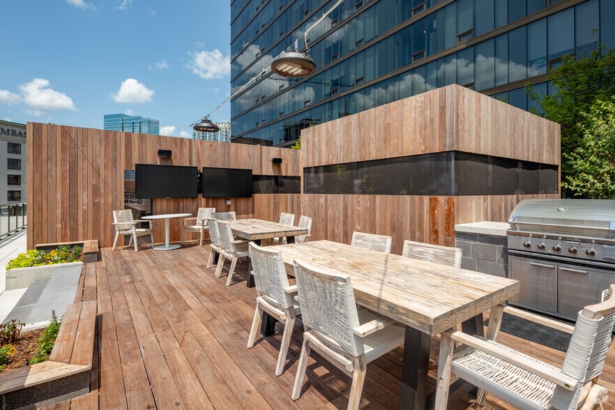 More Photos Of 800 19th Ave South, Nashville Coworking Space