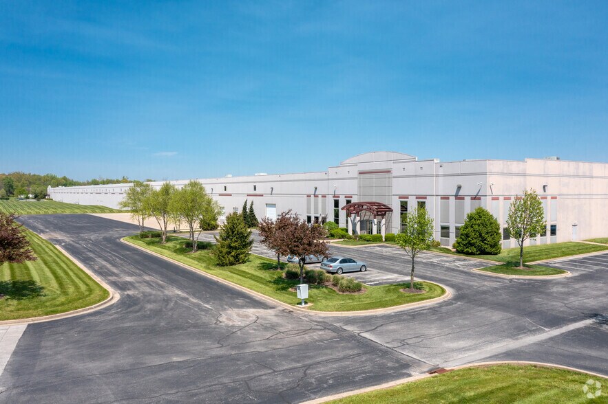 More Photos Of 101 River Ridge Cir, Jeffersonville Distribution For Lease