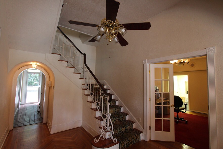More Photos Of 1833 S Florida Ave, Lakeland Office For Sale