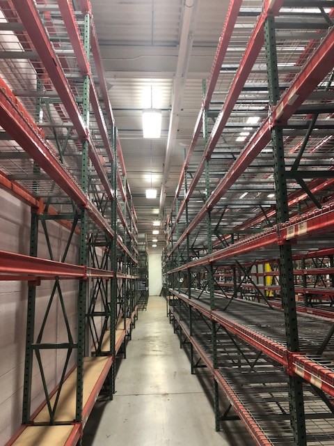 More Photos Of 160-180 Lexington Dr, Buffalo Grove Light Distribution For Lease