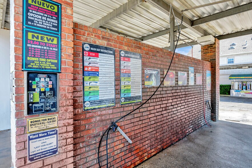 More Photos Of 504 N Euless Main St, Euless Carwash For Sale