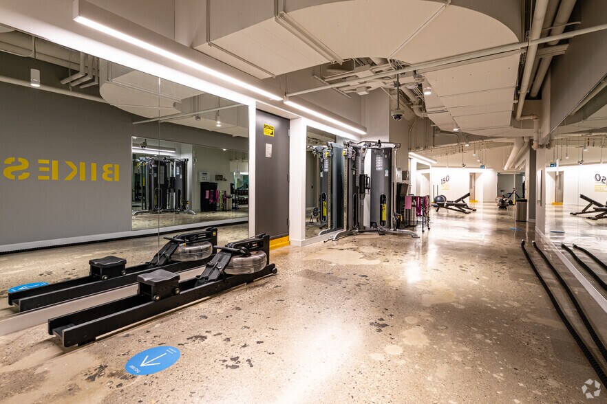 More Photos Of 150 King St W, Toronto Office For Lease