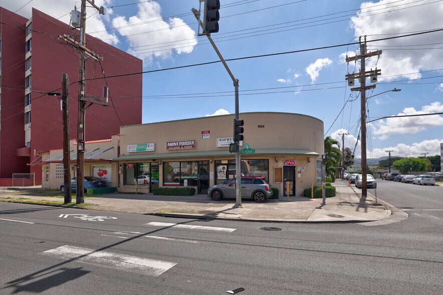 More Photos Of 1694 Kalakaua Ave, Honolulu Freestanding For Sale