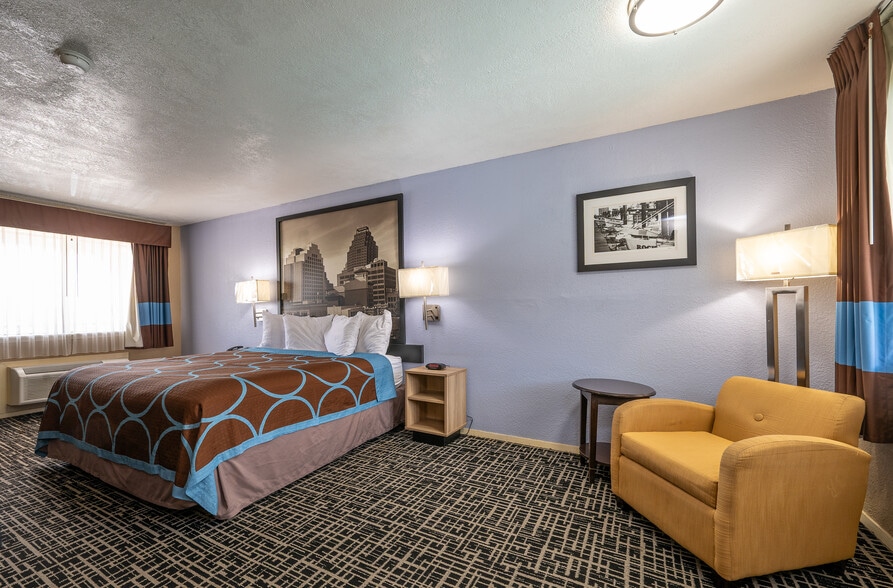 More Photos Of 11217 Ih 37, Corpus Christi Hotel For Sale