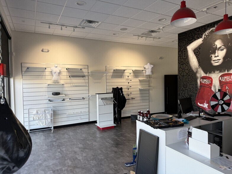 More Photos Of 6432 E Florida St, Evansville General Retail For Sale