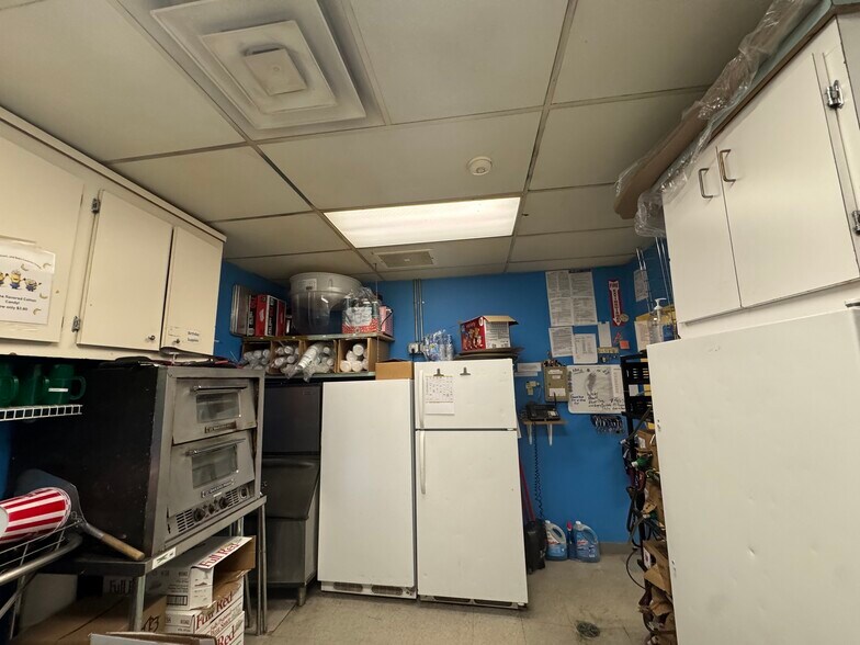 More Photos Of 2400 Sheridan Dr, Tonawanda Amusement Park For Sale