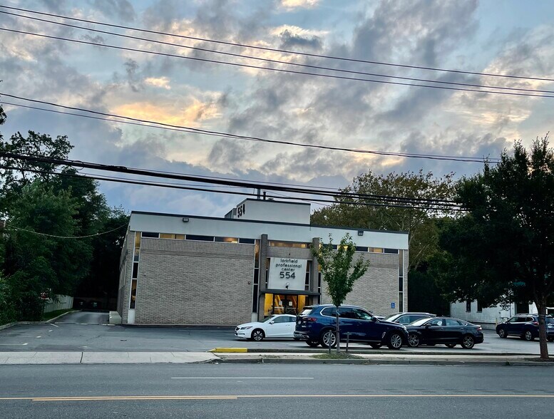 More Photos Of 554 Larkfield Rd, East Northport Medical For Sale