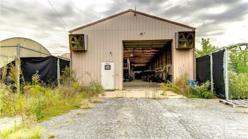 More Photos Of 23106 S 4390 Rd, Vinita Warehouse For Sale