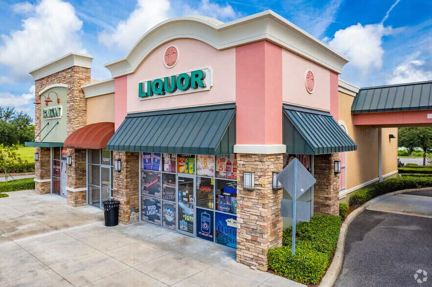 More Photos Of 13455-13485 County Line Rd, Spring Hill General Retail For Lease