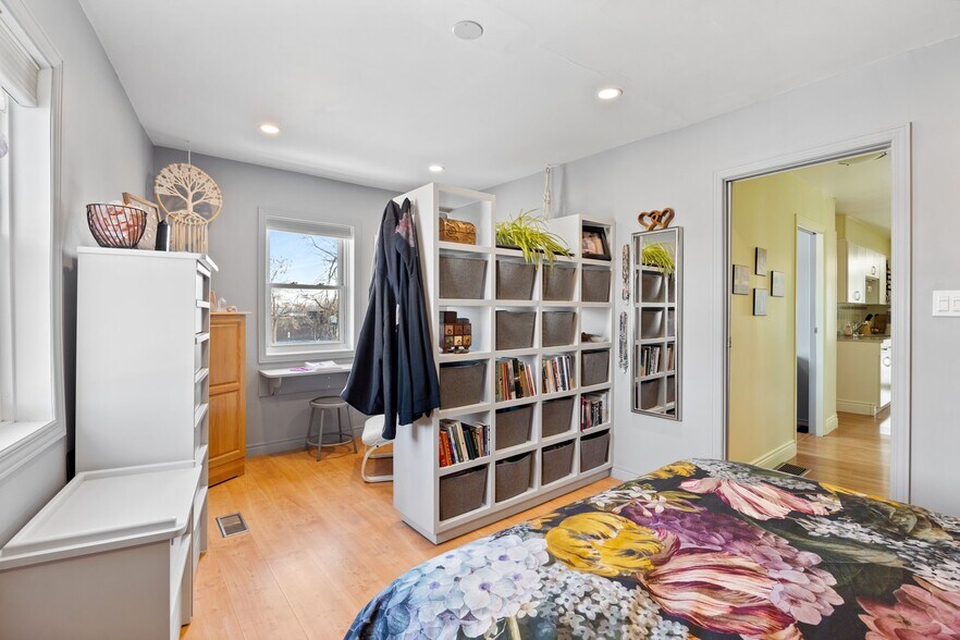 More Photos Of 4165 Tecumseh Rd E, Windsor General Retail For Sale