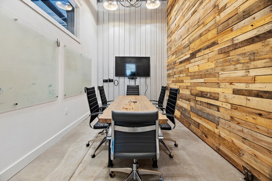 More Photos Of 790 N Highway 393, Santa Rosa Beach Warehouse For Lease