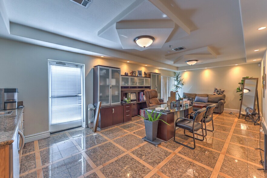 More Photos Of 141 Cassia Way, Henderson Industrial For Sale