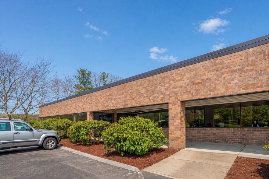More Photos Of 1000 Mount Laurel Cir, Shirley Light Manufacturing For Sale
