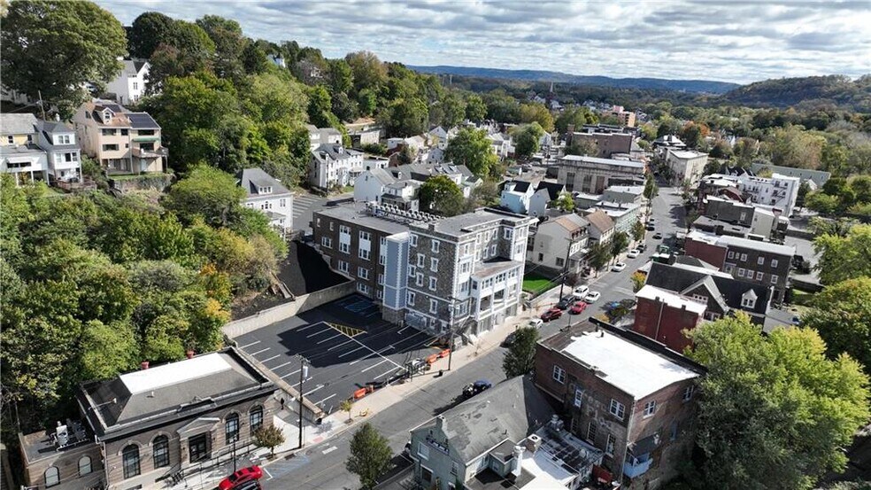 More Photos Of 75 S Main St, Phillipsburg Office For Lease