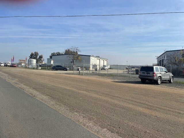 More Photos Of 11850 Highway 99, Pixley Industrial For Sale