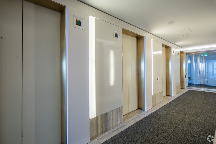 Photo of 39th Floor Ste 