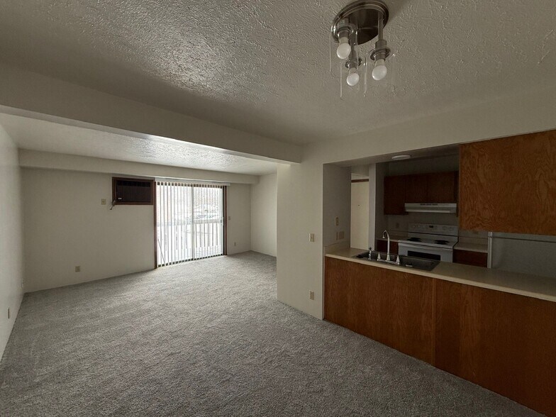 More Photos Of 2209 Spansail Dr, Niles Multifamily For Sale