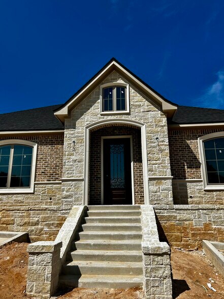 More Photos Of 7228 Crosswater Ave, Tyler Unknown For Lease