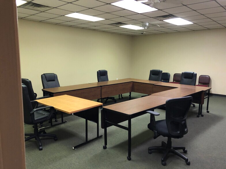 More Photos Of 1110 Avenue G, Rosenberg Medical For Sale
