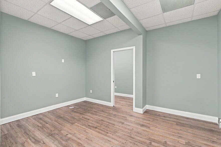 More Photos Of 2330 N Wickham Rd, Melbourne Unknown For Lease