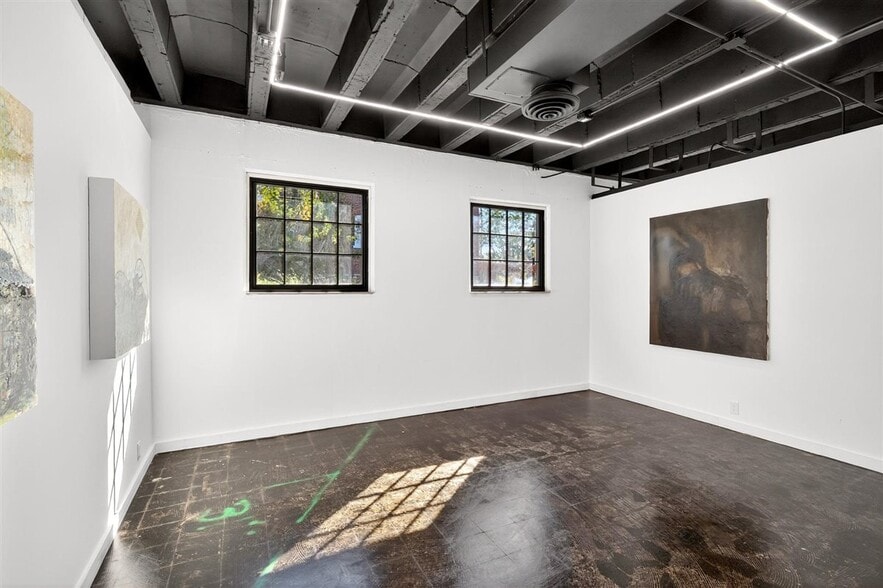 More Photos Of 1034 S Kingshighway Blvd, Saint Louis Office For Sale