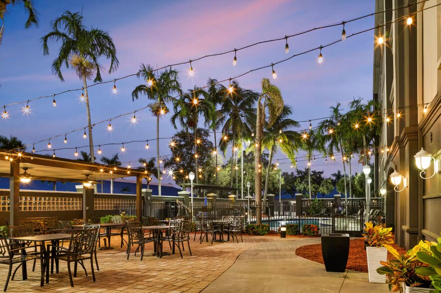 More Photos Of 8730 NW 27th St, Miami Hotel For Sale