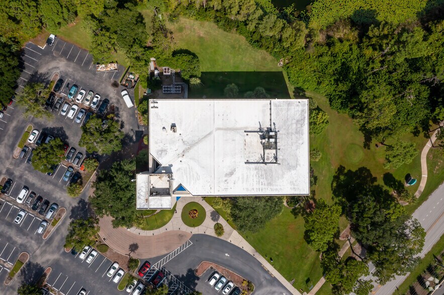 More Photos Of 2201 Lucien Way, Maitland Office For Lease