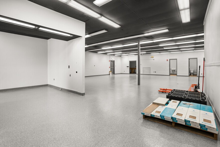 More Photos Of 8602 Tarpon Springs Rd, Odessa Specialty For Sale