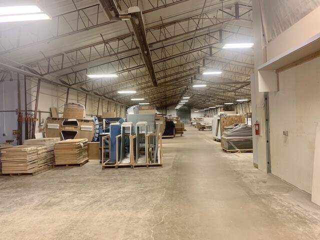 More Photos Of 1391 11th Ave SW, Forest Lake Warehouse For Sale