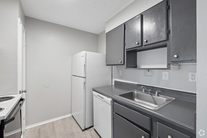 More Photos Of 6601 Old Shell Rd, Mobile Apartments For Sale