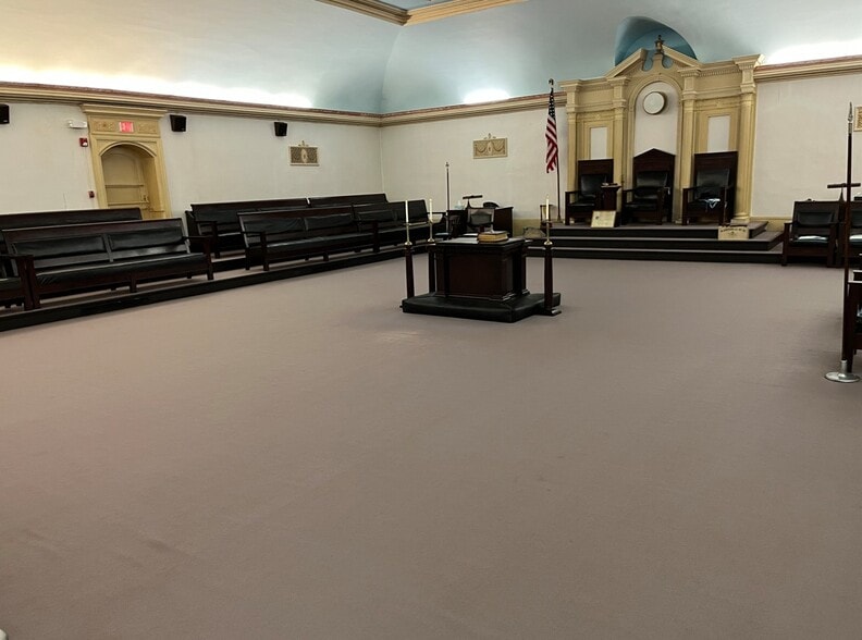 More Photos Of 170 Main St, Madison Lodge Meeting Hall For Sale