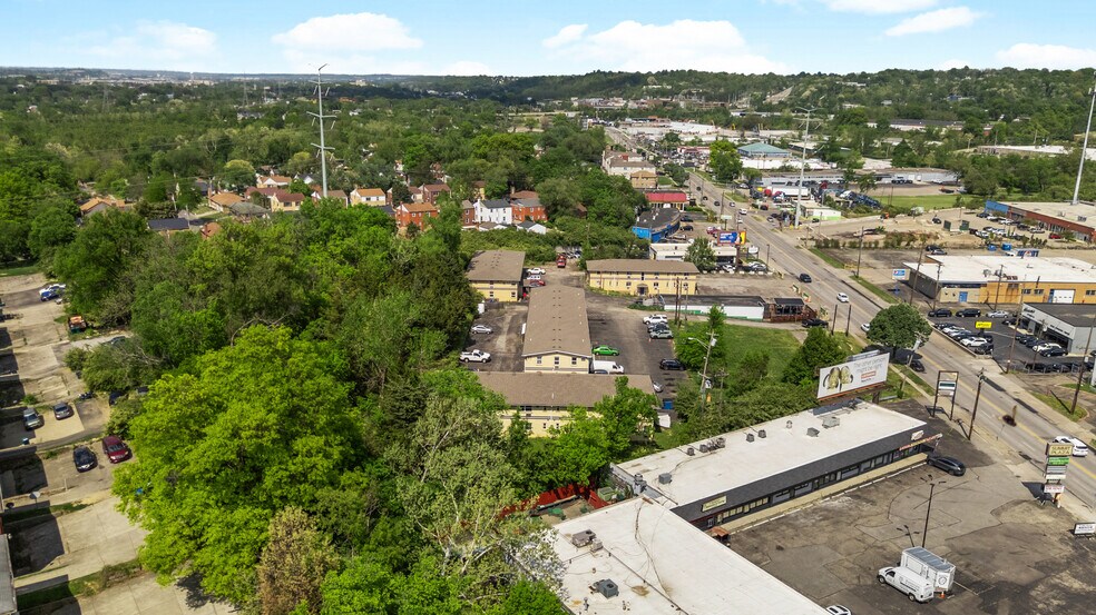 More Photos Of 7743 Reading Rd, Cincinnati Apartments For Sale