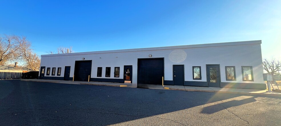 Primary Photo Of 405 W 2nd St, Edmond Office For Lease