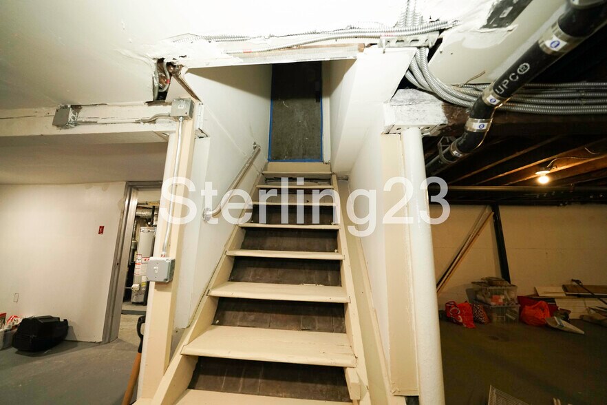 More Photos Of 28-01 23rd Ave, Astoria Storefront Retail Residential For Lease