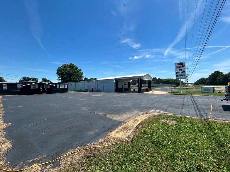 More Photos Of 5939 US-72 Hwy, Killen Freestanding For Lease