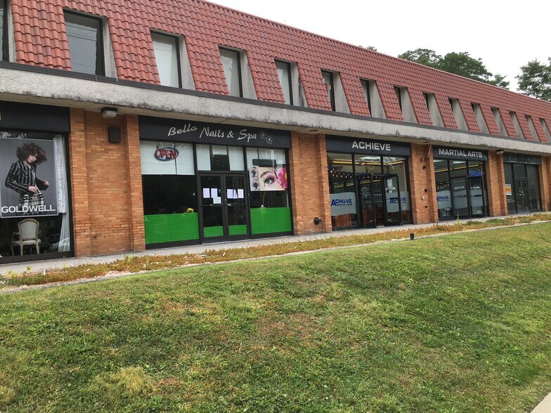 More Photos Of 580-590 Central Park Ave, Scarsdale Storefront Retail Office For Lease