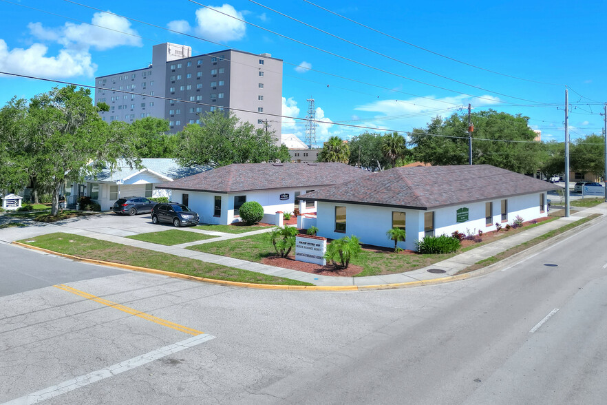 Primary Photo Of 151 1st St S, Winter Haven Medical For Lease