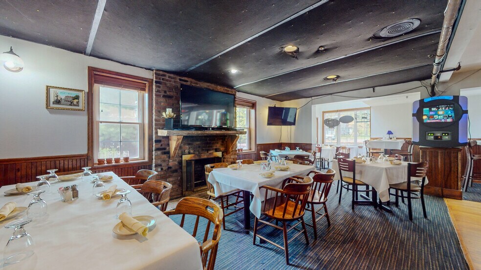 More Photos Of 2548 Boston Post Rd, Guilford Restaurant For Sale