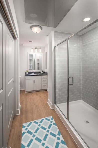 More Photos Of 7350 E Stetson Dr, Scottsdale Apartments For Lease