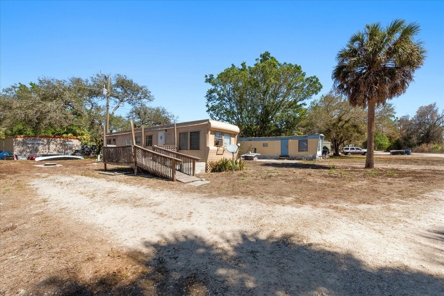 More Photos Of 380 San Jose St, North Fort Myers Manufactured Housing Mobile Home Park For Sale