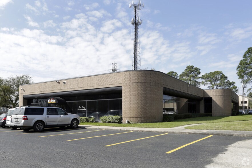 More Photos Of 25319 Interstate 45, Spring Medical For Lease