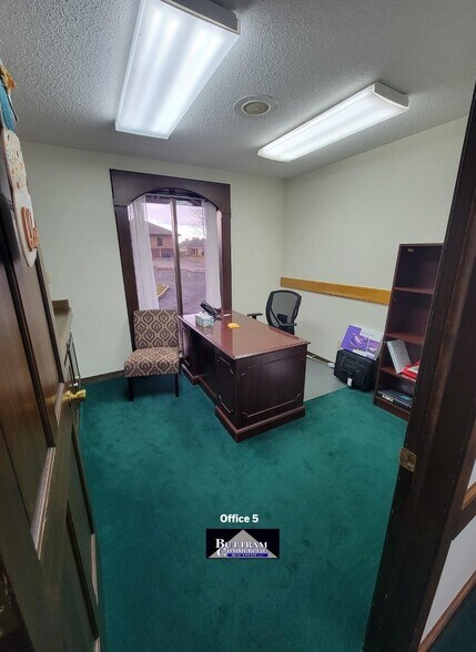 More Photos Of 3111 McClelland Blvd., Joplin Office For Sale