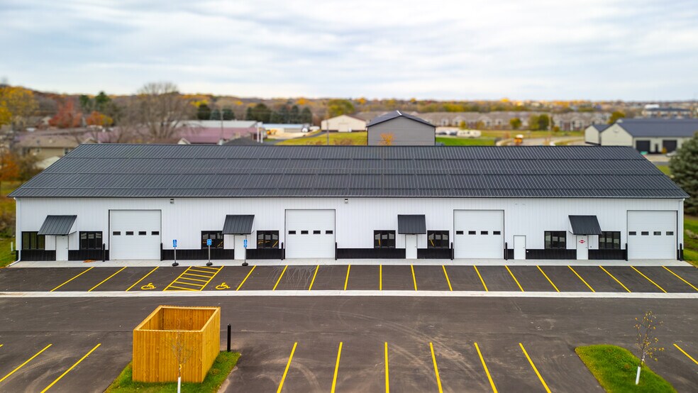 More Photos Of 332 Service NE ct, Rochester Warehouse For Lease