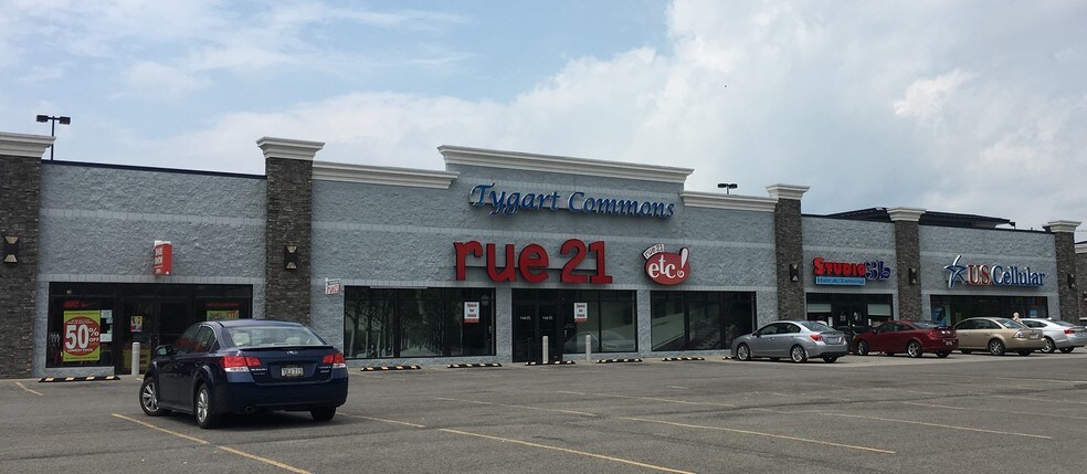 More Photos Of 32 Tygart Mall Loop, Fairmont Unknown For Lease