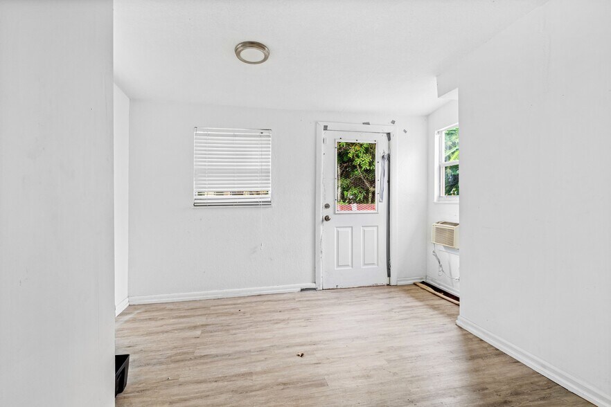 More Photos Of 23 S Swinton Ave, Delray Beach Office For Lease