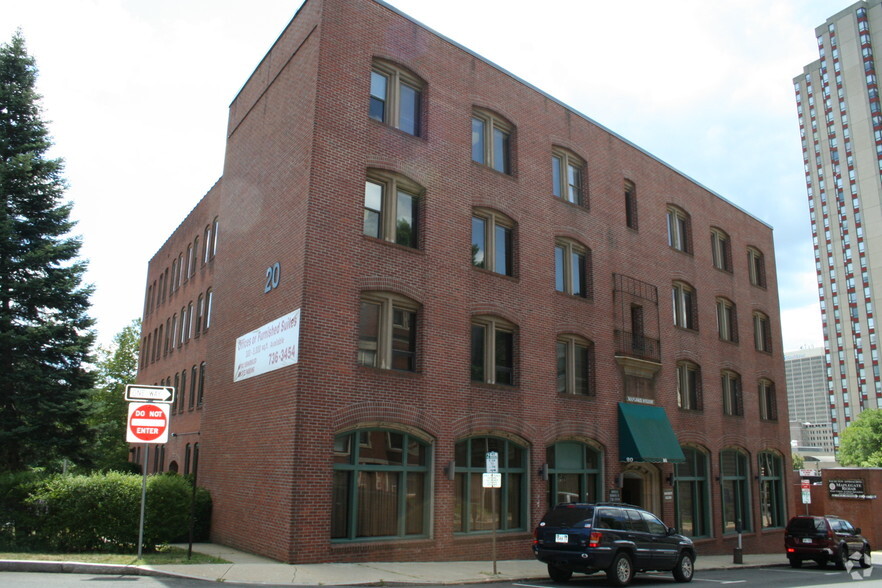 Primary Photo Of 20 Maple St, Springfield Medical For Lease