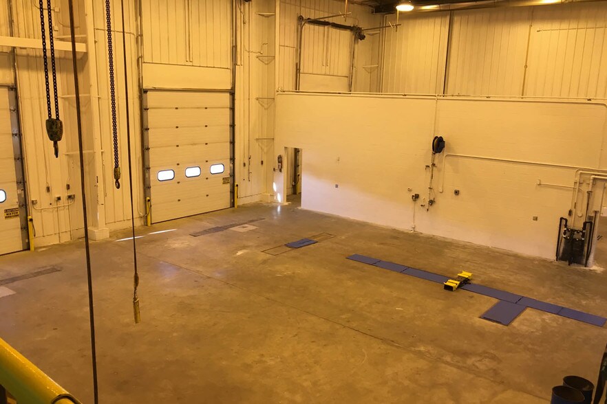 More Photos Of 720 S Taft Ave, Mason City Truck Terminal For Sale